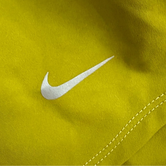 NWT Nike One Dri-FIT Ultra High-Waisted 3" Brief-Lined Shorts M Moss $45 MSRP - Picture 12 of 16